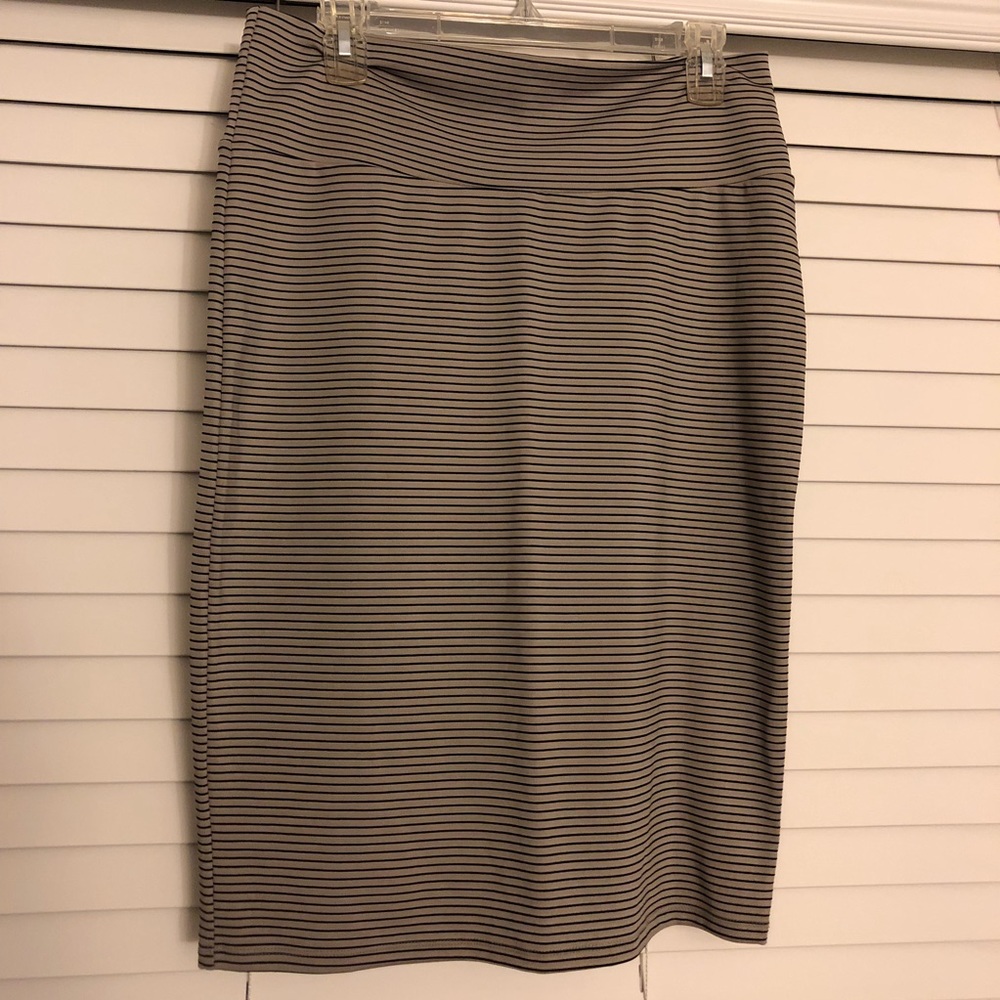 Lularoe Cassie skirt